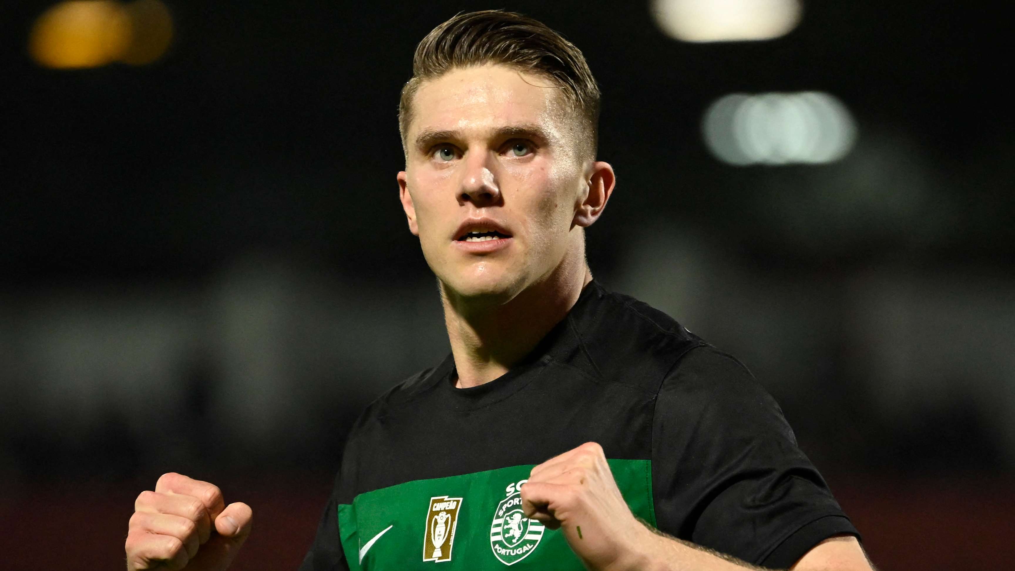 中国男足的 中国男足的