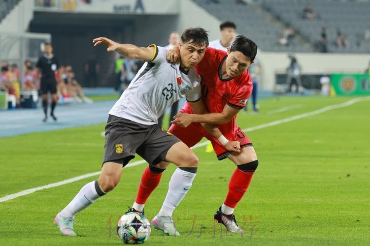 东亚杯 | 巴顿错失良机 中国队0比3韩国队 东亚杯 | 巴顿错失良机 中国队0比3韩国队